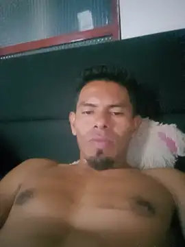 Snapshot of Dominic_24 chatting on 05-21-26, 10:40 Dominic 24 online show from 05-21-26, 10:40