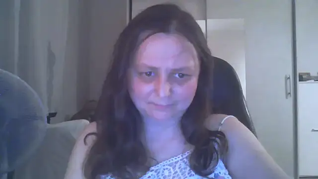 Snapshot of TaylorLovely chatting on 07-01-26, 08:09 TaylorLovely online show from 07-01-26, 08:09