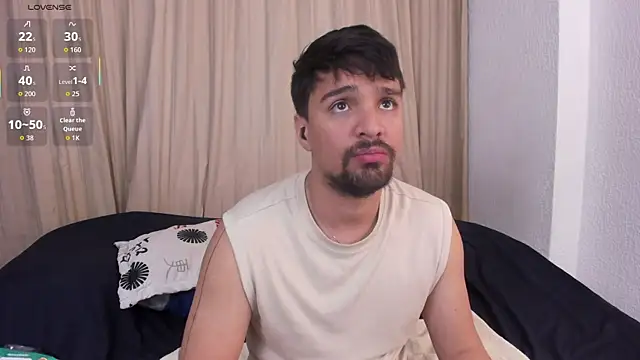Snapshot of max_ed chatting on 06-14-26, 04:46 max ed online show from 06-14-26, 04:46