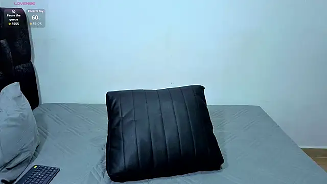Luke Muscle online show from 07-01-26, 12:44