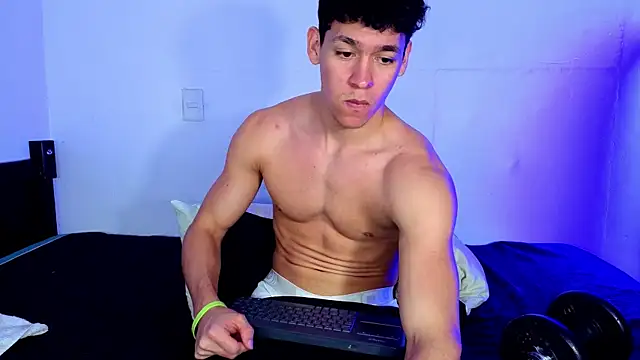 Luke Muscle online show from 06-04-26, 02:38