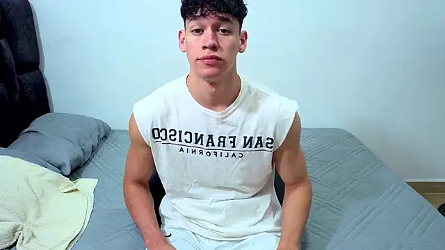 Luke Muscle online show from 07-08-26, 12:28