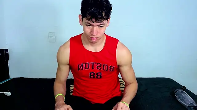 Luke Muscle online show from 06-03-26, 12:28