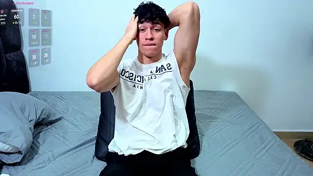 Luke Muscle online show from 07-04-26, 11:09