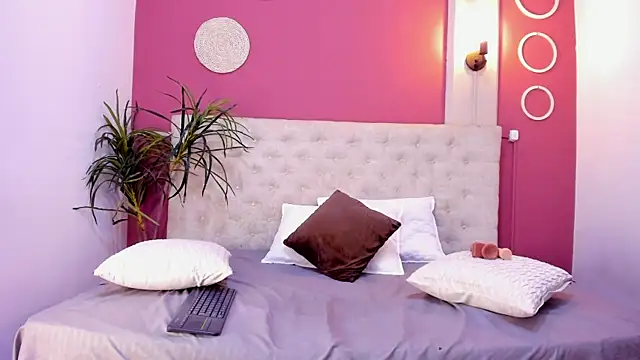 Gaby Rouge online show from 06-01-26, 07:57