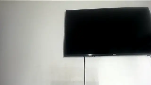 Fox Loves online show from 06-12-26, 05:27