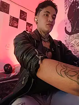 AlecBanne  online show from 07-12-26, 06:53