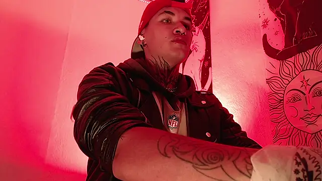 AlecBanne  online show from 06-11-26, 10:40