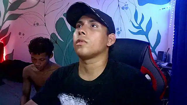 Latinos2411 online show from 06-03-26, 02:56