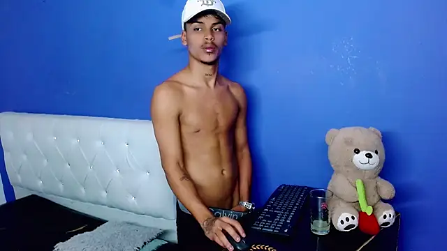 Angel foxc13 online show from 06-25-26, 05:12