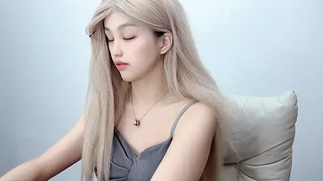 jiangjiang2005 online show from 06-20-26, 06:24