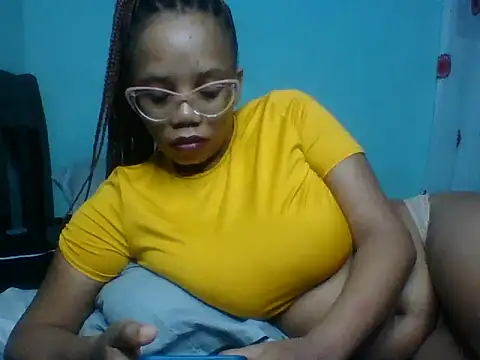 Snapshot of Tatianaluu chatting on 05-30-26, 06:20 Tatianaluu online show from 05-30-26, 06:20