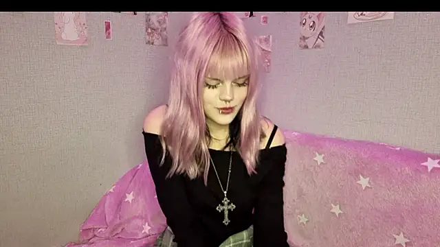 Snapshot of VelvetAlice chatting on 06-12-26, 09:23 VelvetAlice online show from 06-12-26, 09:23