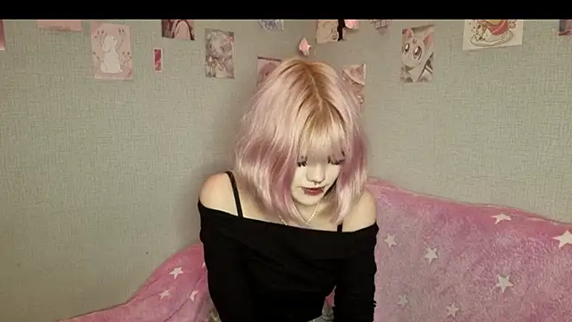 Snapshot of VelvetAlice chatting on 06-24-26, 08:50 VelvetAlice online show from 06-24-26, 08:50