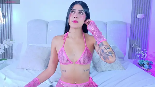 AuroraTaylor1 online show from 06-26-26, 10:37