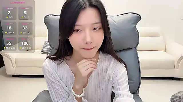 Snapshot of jiajia_girl chatting on 06-30-26, 01:55 jiajia girl online show from 06-30-26, 01:55