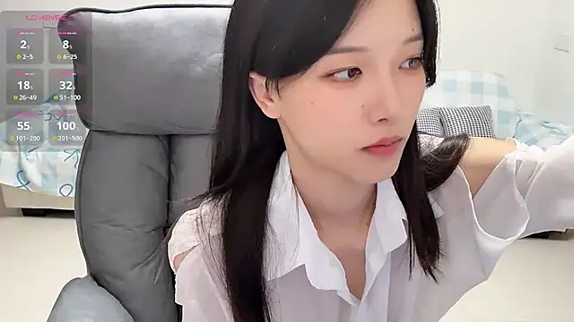 Snapshot of jiajia_girl chatting on 07-28-26, 02:13 jiajia girl online show from 07-28-26, 02:13