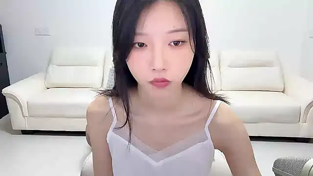 Snapshot of jiajia_girl chatting on 06-15-26, 02:17 jiajia girl online show from 06-15-26, 02:17