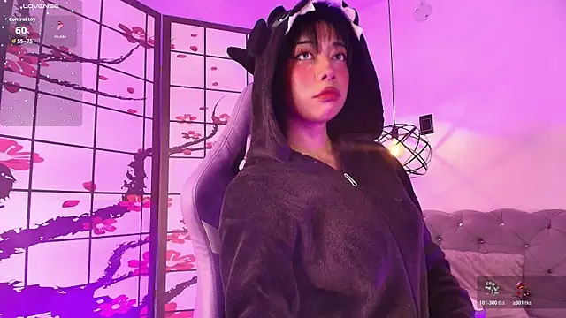 Jedah meow online show from 06-15-26, 03:51