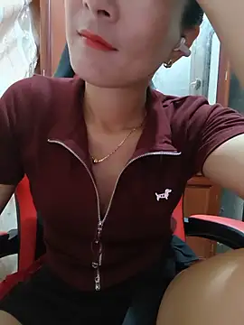 Yuy sexyy online show from 06-03-26, 05:52