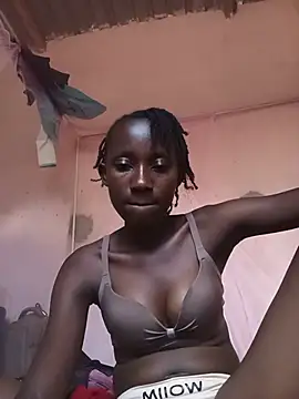 Snapshot of Sexy_chocolate247 chatting on 06-07-26, 12:54 Sexy chocolate247 online show from 06-07-26, 12:54