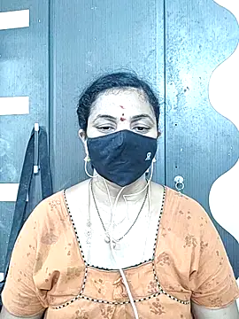 Leela 555 online show from 06-18-26, 01:04