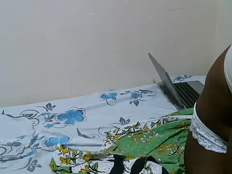 Snapshot of kinky_nymo chatting on 05-23-26, 12:26 kinky nymo online show from 05-23-26, 12:26