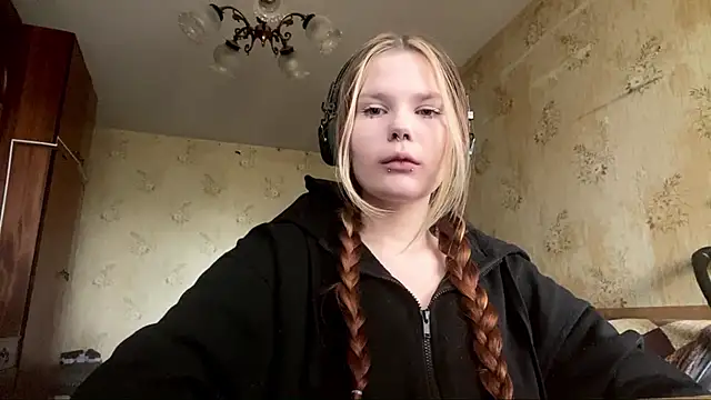SusanaLeichty online show from 05-30-26, 06:20
