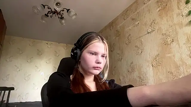 SusanaLeichty online show from 06-04-26, 07:02