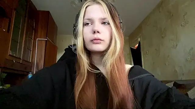 SusanaLeichty online show from 05-24-26, 08:36
