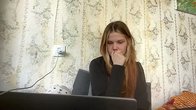 SusanaLeichty online show from 06-18-26, 02:11