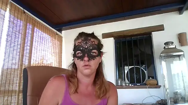 Sexy Nicolette Dutch online show from 05-22-26, 12:47