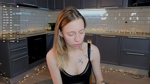 BlondeKelly online show from 06-06-26, 04:12
