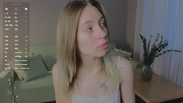 BlondeKelly online show from 07-11-26, 05:02
