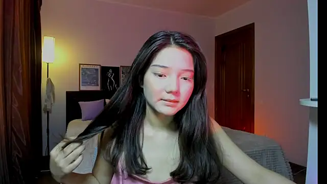 milana marttt online show from 06-17-26, 12:15