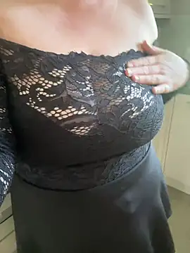 Curvy-CallieXX online show from 05-23-26, 04:06