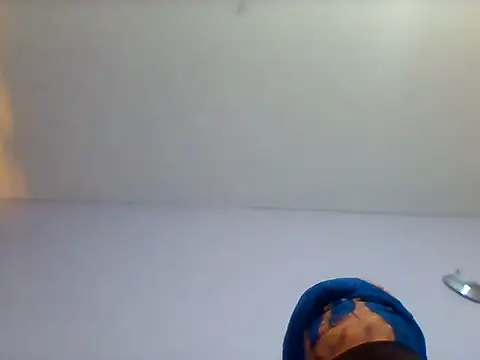 Snapshot of hornygal_005 chatting on 07-21-26, 10:27 hornygal 005 online show from 07-21-26, 10:27