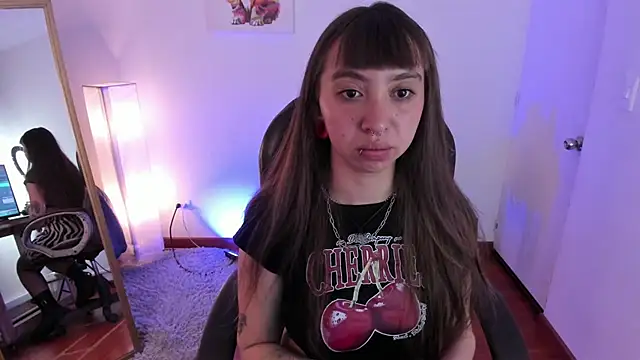 Scarlett  Cooper  1 online show from 06-13-26, 07:45