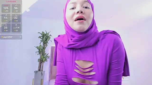 dalilaa   online show from 05-24-26, 04:18