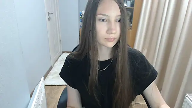 Snapshot of DollAshley chatting on 06-21-26, 08:09 DollAshley online show from 06-21-26, 08:09