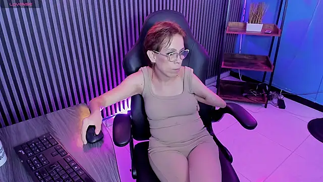 Madame mature1 online show from 06-15-26, 04:28