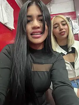 Red LipsDuo online show from 07-17-26, 12:30