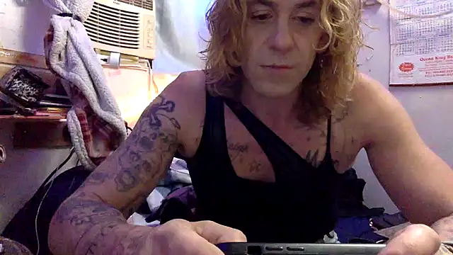 VanillaSnowcones online show from 06-07-26, 09:47