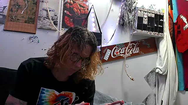 VanillaSnowcones online show from 07-24-26, 05:25