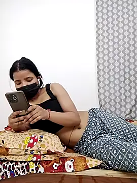 Snapshot of Jaya_5 chatting on 06-28-26, 04:41 Jaya 5 online show from 06-28-26, 04:41