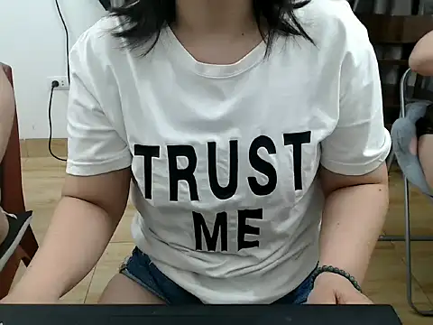 Snapshot of Maia_9999 chatting on 07-03-26, 03:35 Maia 9999 online show from 07-03-26, 03:35