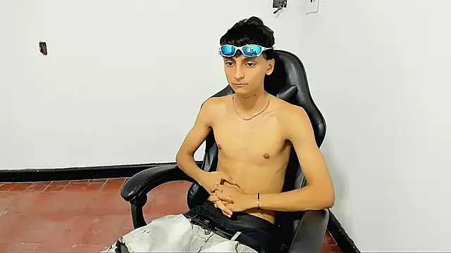 Leal cute666 online show from 06-13-26, 06:33