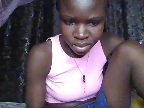Snapshot of small_diva chatting on 06-06-26, 07:08 small diva online show from 06-06-26, 07:08