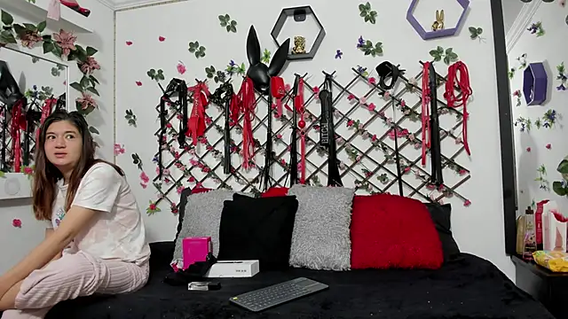 kimmy wold online show from 06-16-26, 12:49