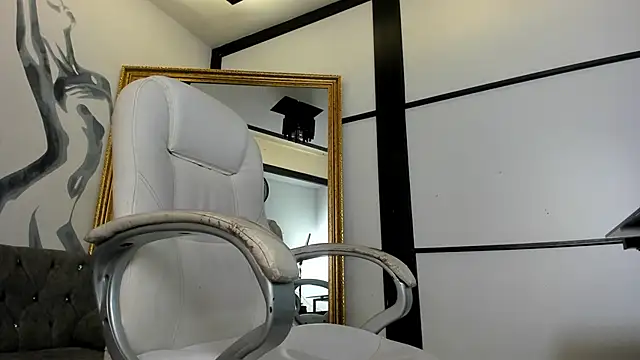 AntonyEvans online show from 06-18-26, 04:33